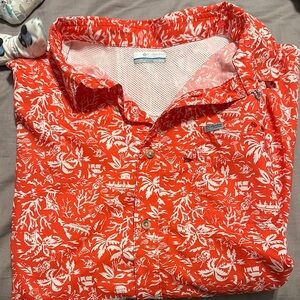 Columbia Men's Red Short Sleeve Shirt